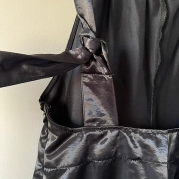 SILENCE & NOISE BLACK SATIN URBAN OUTFITTERS MARGO OVERALLS SIZE SMALL - Picture 6 of 16